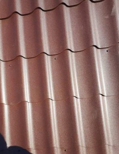 Cégünk vállal tetőfedést, bádogozást és különféle ácsmunkákat a legegyedibb igényeket és elvárásokat is kielégítve. Tetőfedő, ács és bádogos csapatunk többéves tapasztalattal, precíz és pontos munkavégzéssel várja a megrendeléseket. Arra törekszünk, hogy ügyfeleinket maximálisan partnerként kezeljük, elképzeléseiket megvalósítsuk, kiegészítsük és kisebb vagy nagyobb álmaikat közösen létrehozzuk. Mindig arra törekszünk, hogy ne csak jól funkcionáló, de szép, igényes és tartós szerkezeteket, építményeket adhassunk át, melyek akár évtizedekig megőrzik magas minőségüket. Hívjon minket bizalommal!